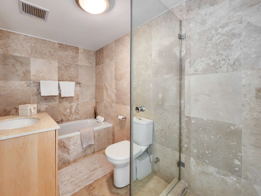 3 Bedroom Property for Sale in Sea Point Western Cape